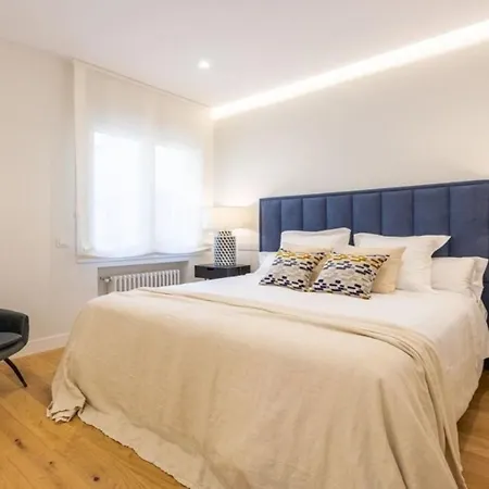Prostorny Apartman Se 4 Loznicemi * Praga